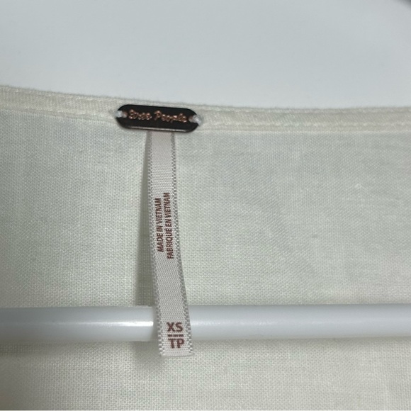 Free People can't get enough wrap top puffed sleeves in poplin size extra small - Picture 11 of 11